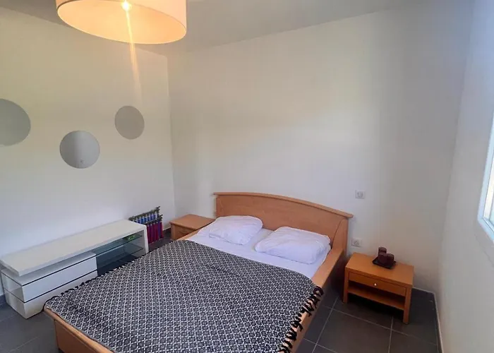 6 Pers Piscine Chauffée Campagne Vecchio *